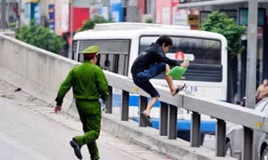 Công an xã có được xử phạt người đi bộ vi phạm nồng độ cồn trong dịp Tết không?