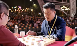 Lại Lý Huynh thắng Quách Phụng Đạt, làng cờ Trung Quốc thừa nhận 'xứng danh vô địch thế giới'