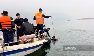 Xử lý nghiêm vi phạm không mặc áo phao cho hành khách trên tàu, thuyền