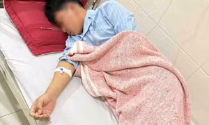 Đình chỉ nhà hàng tại Nghệ An sau vụ nhiều người nhập viện