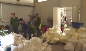 Triệt phá đường dây sản xuất thực phẩm giả Fucoidan quảng cáo hỗ trợ ngừa ung thư