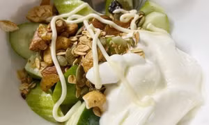 Ăn vặt khi nào để ổn định đường huyết và duy trì năng lượng?