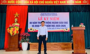 Thầy giáo lao xuống sông cứu người giữa đường về quê ăn Tết