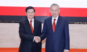 Tổng Bí thư Tô Lâm thông báo kết quả Đại hội lần thứ XIV của Đảng Cộng sản Việt Nam tại Lào