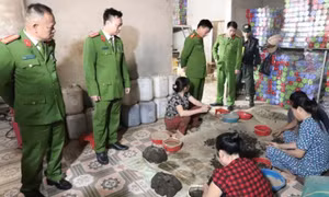Triệt phá đường dây sản xuất thuốc đông y giả