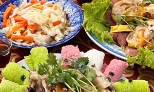 Dưa muối ngày Tết: Ăn đúng cách để an toàn