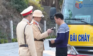 Để nhân dân du xuân an toàn 