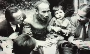 40 năm tìm con gái cho cha
