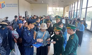 Hải quan CKQT Móng Cái: Nỗ lực tuyên truyền, phổ biến pháp luật cho doanh nghiệp và cư dân biên giới