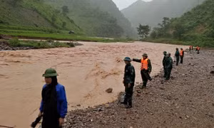 Nghệ An: Tìm thấy thi thể nạn nhân bị nước lũ cuốn trôi 