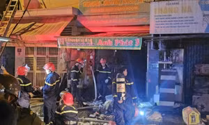 Cháy nhà ở tỉnh Khánh Hòa, 4 người trong gia đình may mắn thoát nạn
