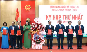 Kỳ họp thứ nhất HĐND xã Quảng Tân, nhiệm kỳ 2021-2026, tháng 7-2025