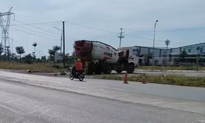 Xe bồn va chạm xe đạp, người phụ nữ 60 tuổi tử vong tại chỗ
