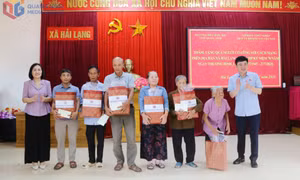 ĐBQH tỉnh thăm, tặng quà nhân kỷ niệm 78 năm Ngày Thương binh - liệt sĩ