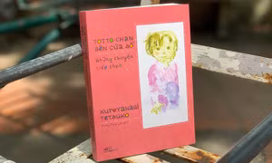 Phần tiếp theo của “Totto-chan bên cửa sổ” vừa ra mắt đã bán hết hơn 3.000 bản