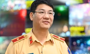Công bố số điện thoại của cục trưởng Cảnh sát giao thông để người dân phản ánh bất cập