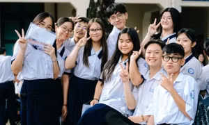 Điểm thi tốt nghiệp THPT: Hà Nội, TP.HCM dẫn đầu điểm 10 các môn tự nhiên, tiếng Anh