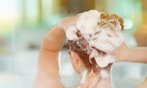 Bí quyết chăm sóc tóc mùa hè không thể bỏ qua