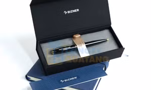 +4 mẫu bút khắc tên, khắc logo theo yêu cầu làm quà tặng cao cấp 2025