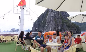 Trải nghiệm thú vị trên vịnh Bái Tử Long