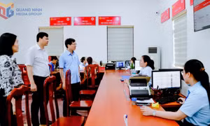 Đồng chí Vũ Quyết Tiến, Phó Bí thư Tỉnh ủy, kiểm tra vận hành chính quyền địa phương 2 cấp
