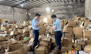 Phát hiện kho hàng lậu vận hành bằng phần mềm nước ngoài, kết nối TikTok