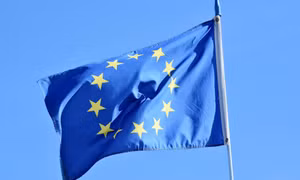 EU thông qua gói trừng phạt thứ 18 nhằm vào Nga
