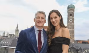 Schweinsteiger và Ivanovic chia tay sau 9 năm chung sống