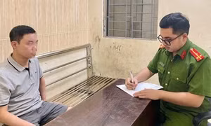 Bắt giữ đối tượng truy nã về tội lừa đảo chiếm đoạt tài sản