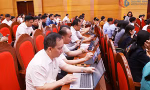 Tập huấn về kỹ năng số, chuyển đổi số và trí tuệ nhân tạo (AI) cho đại biểu HĐND 
