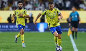 Ronaldo bị Benzema che mờ, Al Nassr thua ngược Al Ittihad khó tin