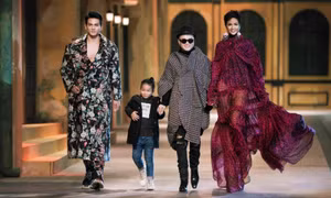 NTK Đỗ Mạnh Cường trở lại “ghế nóng” Vietnam’s Next Top Model sau gần 1 thập kỷ