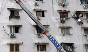 TP HCM: Cháy chung cư Viễn Đông, 2 người nhập viện cấp cứu