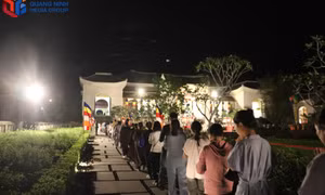 Đêm chiêm bái xá lợi Đức Phật