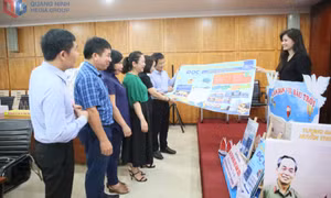 Chấm bài dự thi Cuộc thi Đại sứ Văn hoá đọc năm 2025