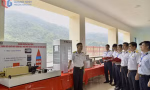 Lữ đoàn 169 tổ chức hội thi “Sáng kiến cải tiến ngành Hậu cần - Kỹ thuật” năm 2025 và phát động thi đua đột kích “30 ngày đêm hành động kiểu mẫu” 
