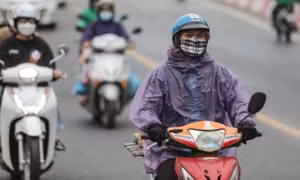 Vì sao miền Bắc vẫn đón không khí lạnh dù đã vào hè?