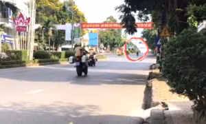 Nam sinh 16 tuổi lái môtô chạy vào đường cấm, chủ xe bị xử phạt 14 triệu đồng