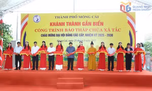 Khánh thành và gắn biển công trình Bảo tháp Chùa Xã Tắc (TP Móng Cái)