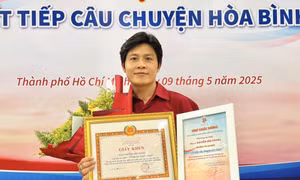 Tin vui cho nhạc sĩ Nguyễn Văn Chung 'Viết tiếp câu chuyện hòa bình'