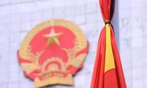 Treo cờ rủ, không tổ chức hoạt động vui chơi công cộng trong 2 ngày Quốc tang