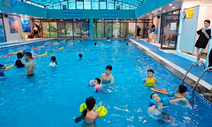 Phổ cập bơi cho trẻ em