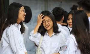 Bộ trưởng GD&ĐT đề nghị huy động tổng lực cho kỳ thi Tốt nghiệp THPT 
