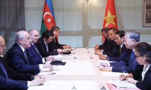 Tổng Bí thư Tô Lâm hội kiến Thủ tướng Azerbaijan Ali Asadov