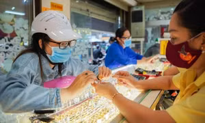 Giá vàng miếng mất mốc 120 triệu đồng/lượng