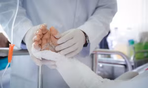4 khách hành hương bị thương nặng do tai nạn giao thông