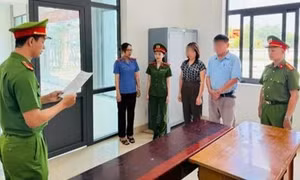 Khởi tố nguyên Chủ tịch và kế toán Ủy ban nhân dân xã Ia Rvê chiếm đoạt tiền bảo vệ rừng