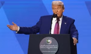 Ông Trump tuyên bố dỡ bỏ trừng phạt Syria, hướng tới bình thường hóa quan hệ