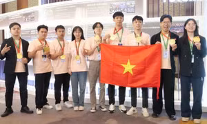 Sinh viên Việt Nam giành 3 giải thưởng tại cuộc thi ICT Huawei 2025