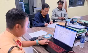 Xử phạt tài xế lái ô tô ngược chiều trên cao tốc Liên Khương - Prenn
